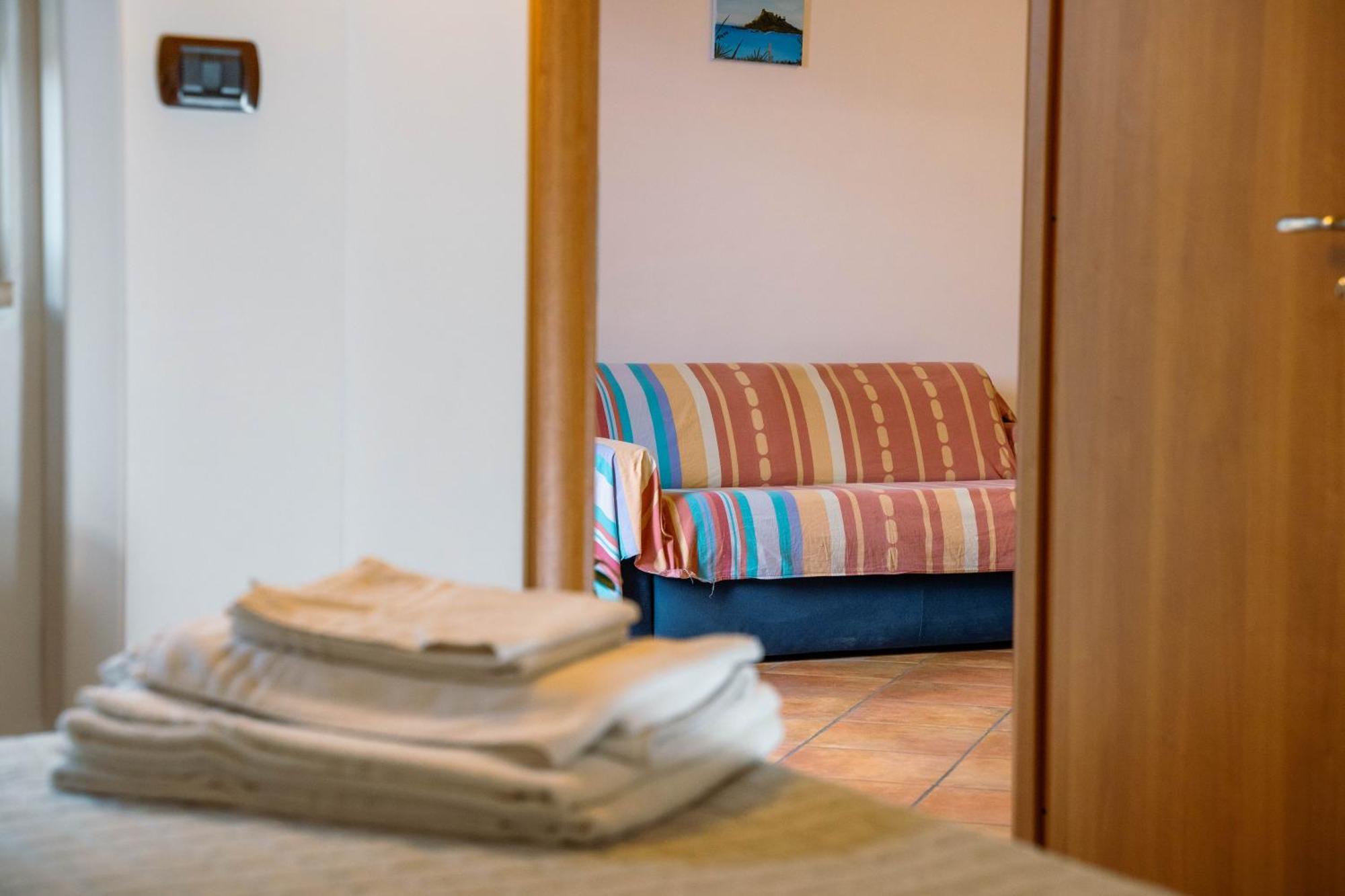 Le Tartarughe Aparthotel Letojanni Exterior foto